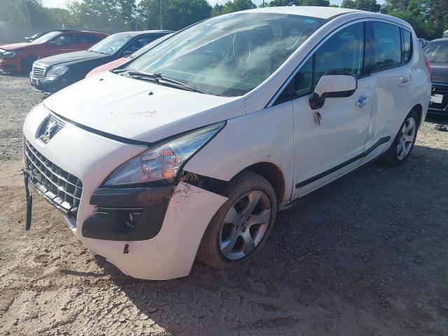 PEUGEOT 3008 ACTIV 2013
