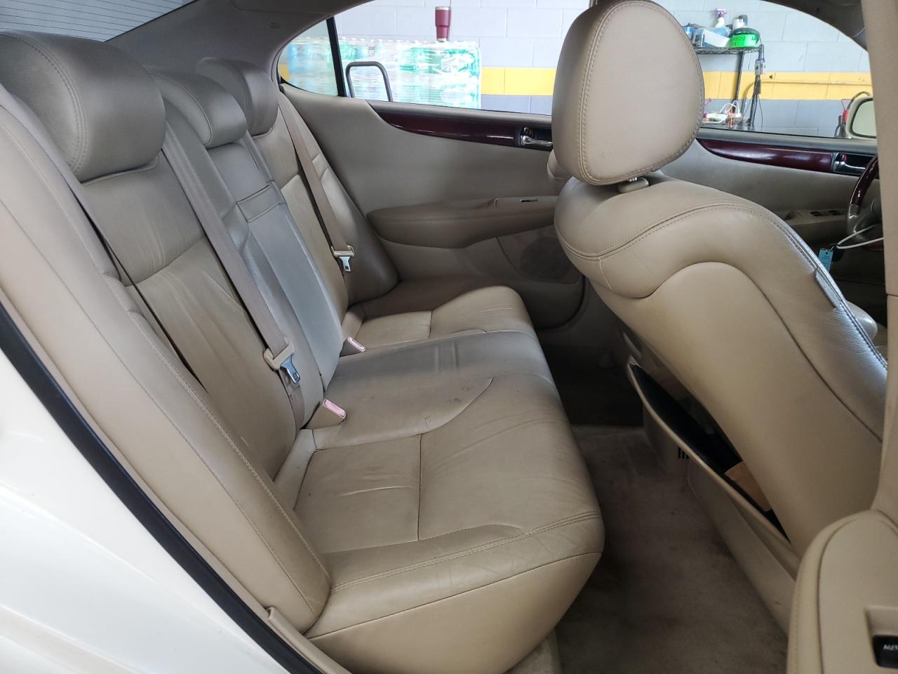 2004 Lexus Es 330 VIN: JTHBA30G245046442 Lot: 62750255