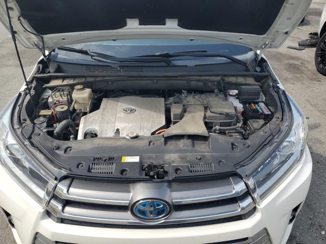 5TDDGRFH0KS078518 TOYOTA HIGHLANDER 2019