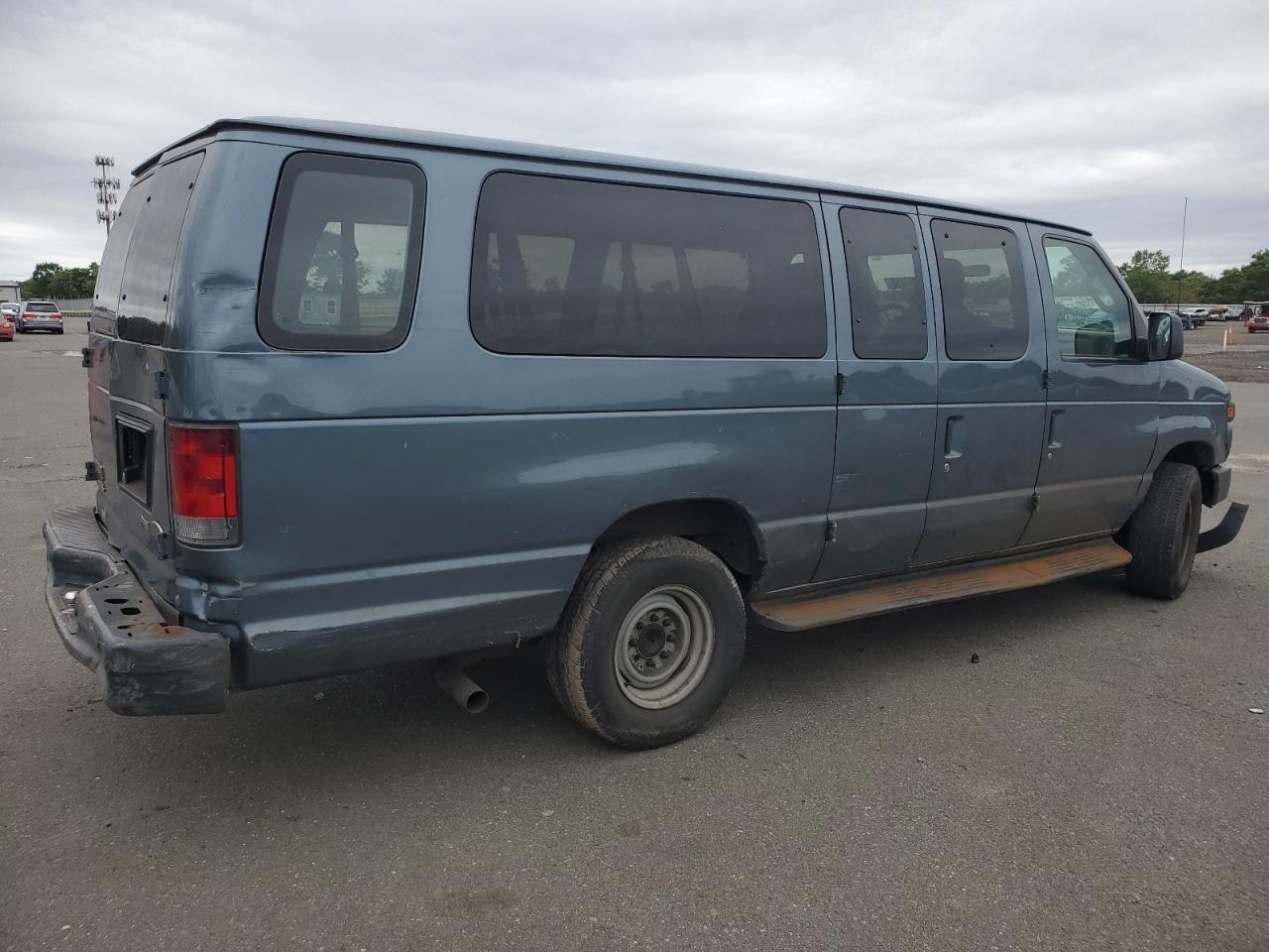 FORD ALL Models 2012 VIN 1FBSS3BL1CDA93494 photo 3