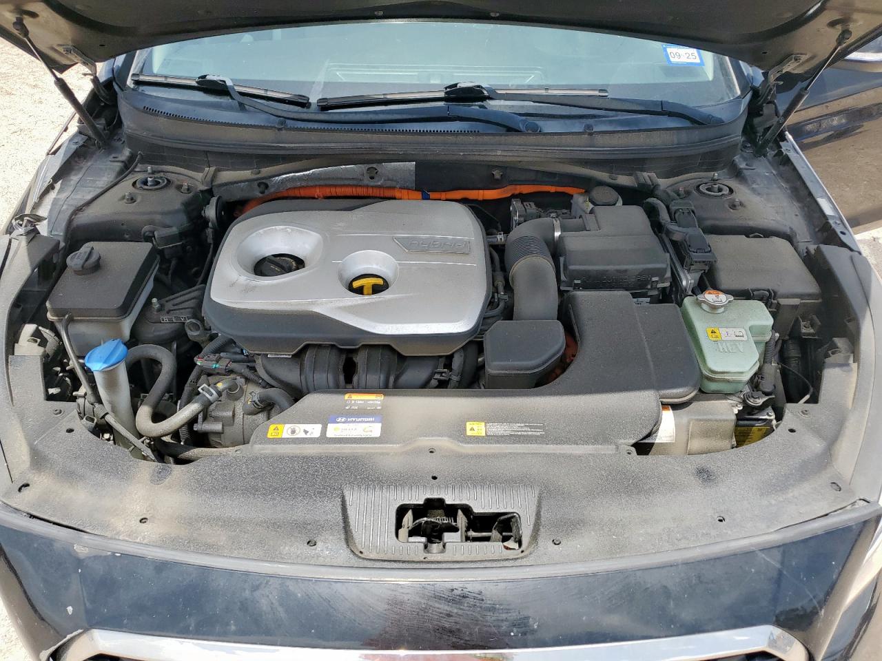 2017 Hyundai Sonata Hybrid VIN: KMHE24L39HA071034 Lot: 62089155