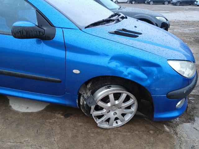 2002 PEUGEOT 206