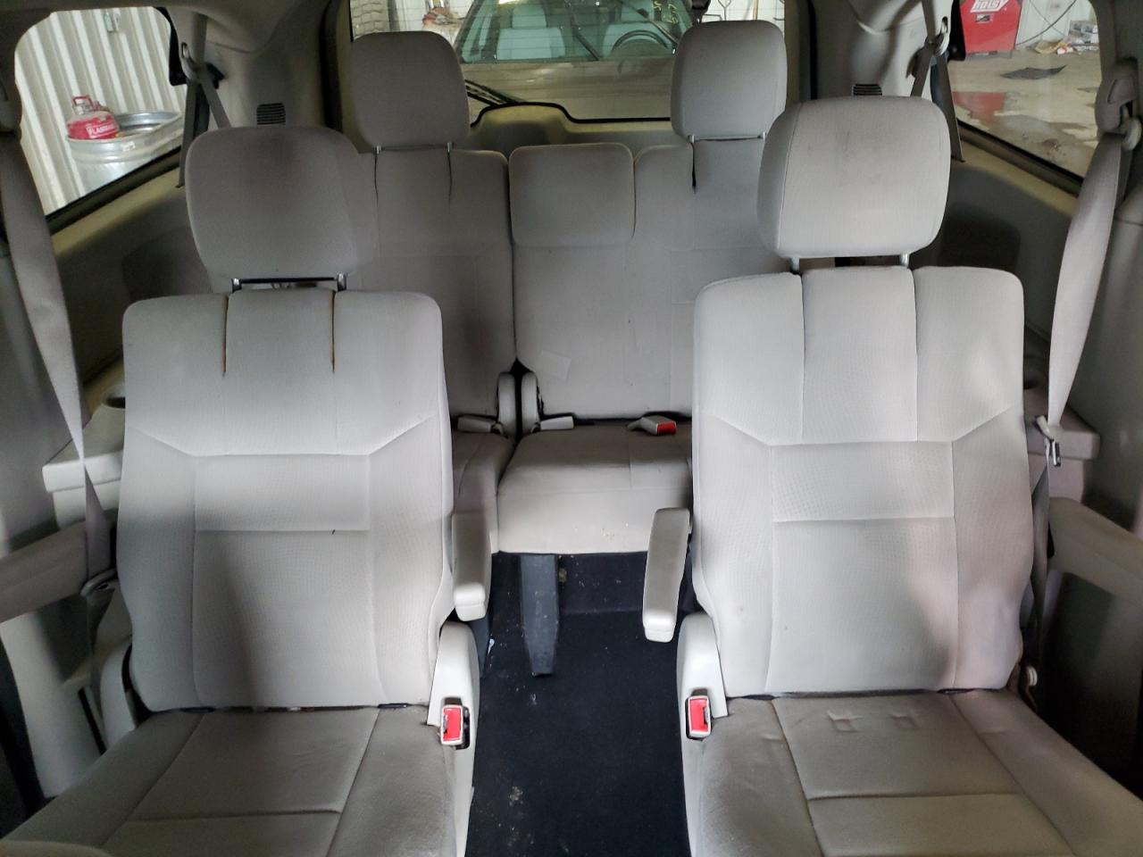 2011 Dodge Grand Caravan Express VIN: 2D4RN4DG4BR732585 Lot: 61358045