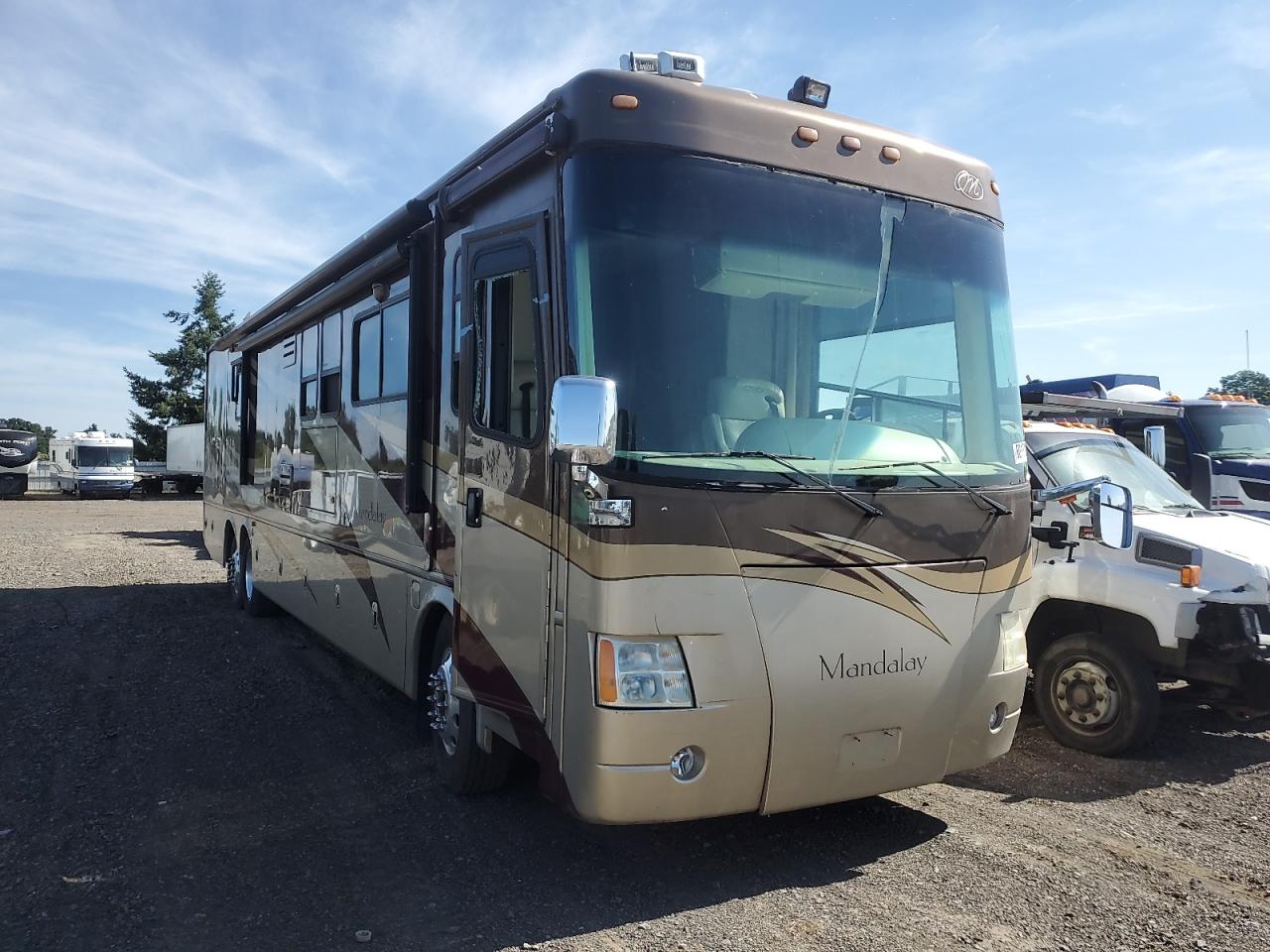 2009 Freightliner Chassis X Line Motor Home for Sale in Woodburn, OR - Vandalism