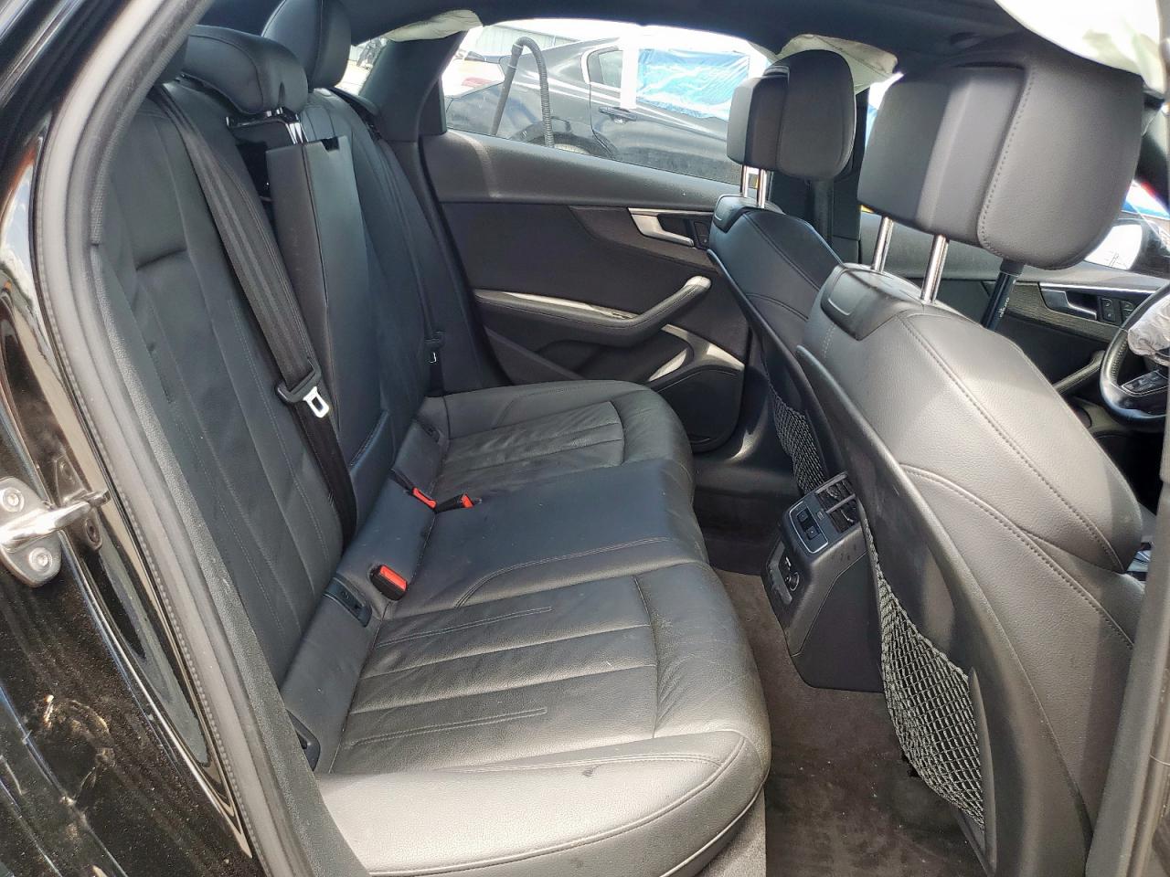 2019 Audi A4 Premium Plus VIN: WAUENAF4XKA035470 Lot: 62770095
