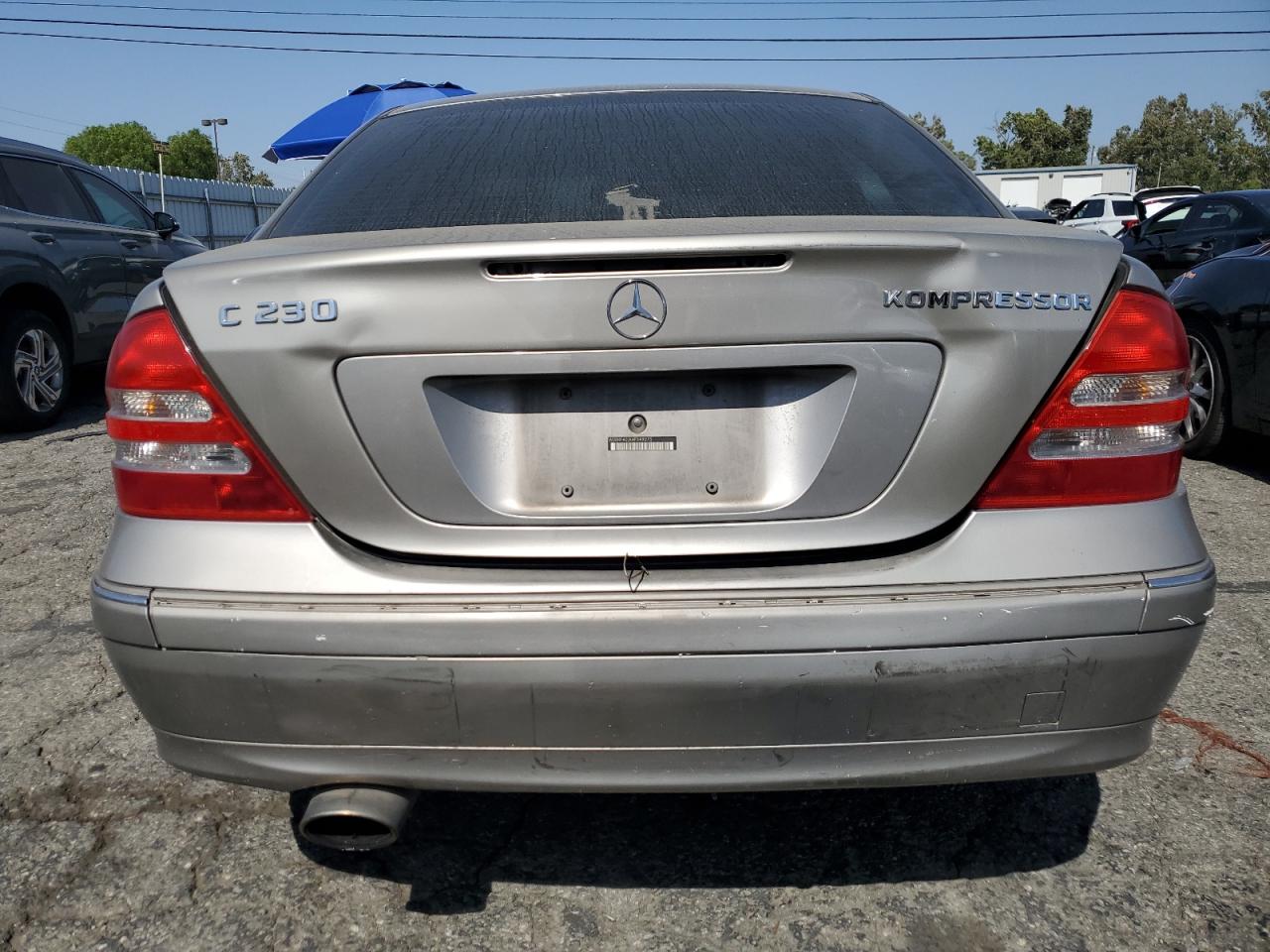 2004 Mercedes-Benz C 230K Sport Sedan VIN: WDBRF40JX4F549275 Lot: 60458595