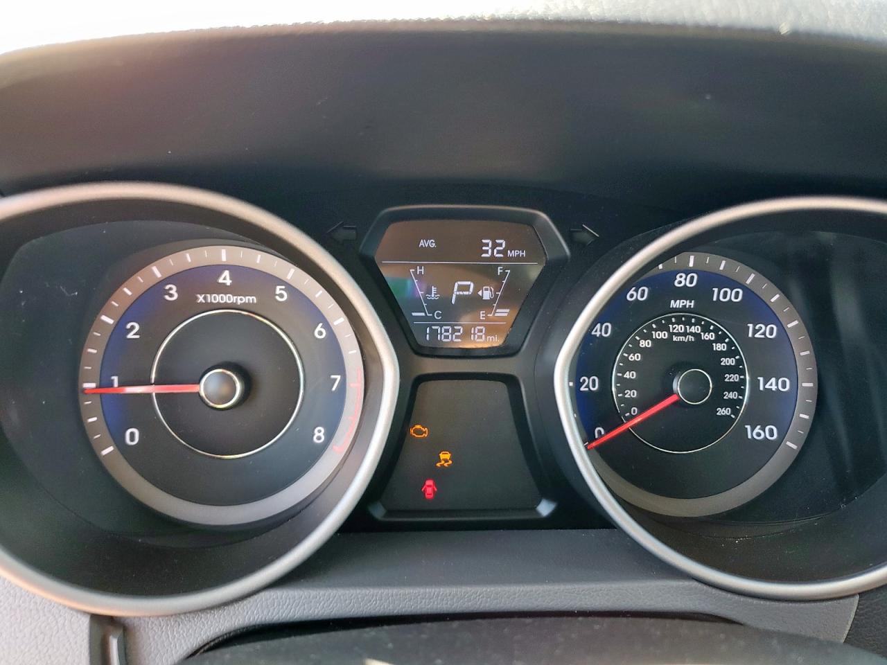 HYUNDAI ELANTRA 2016 VIN KMHDH4AE7GU619902 zdjęcie 9
