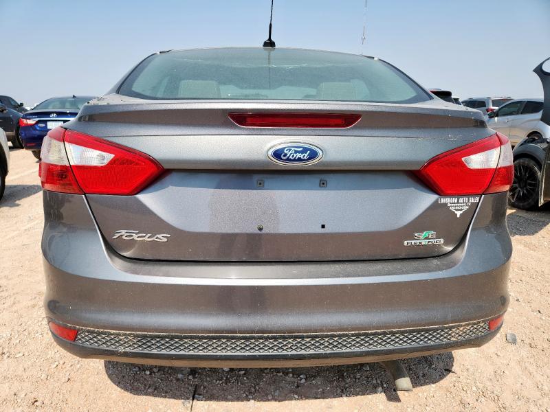 Sedans FORD FOCUS 2014 Szary