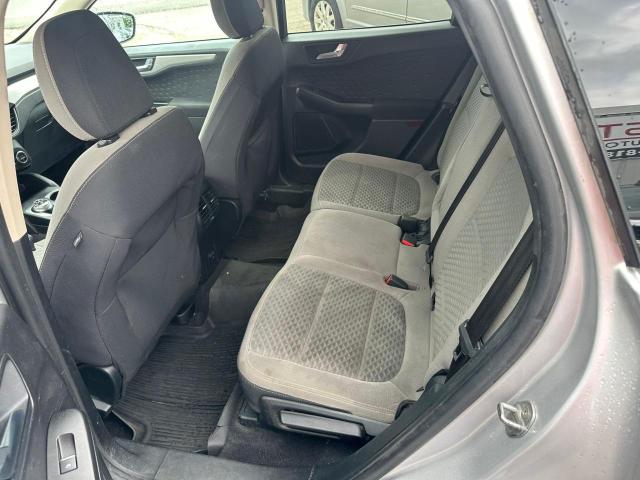  FORD ESCAPE 2020 Srebrny