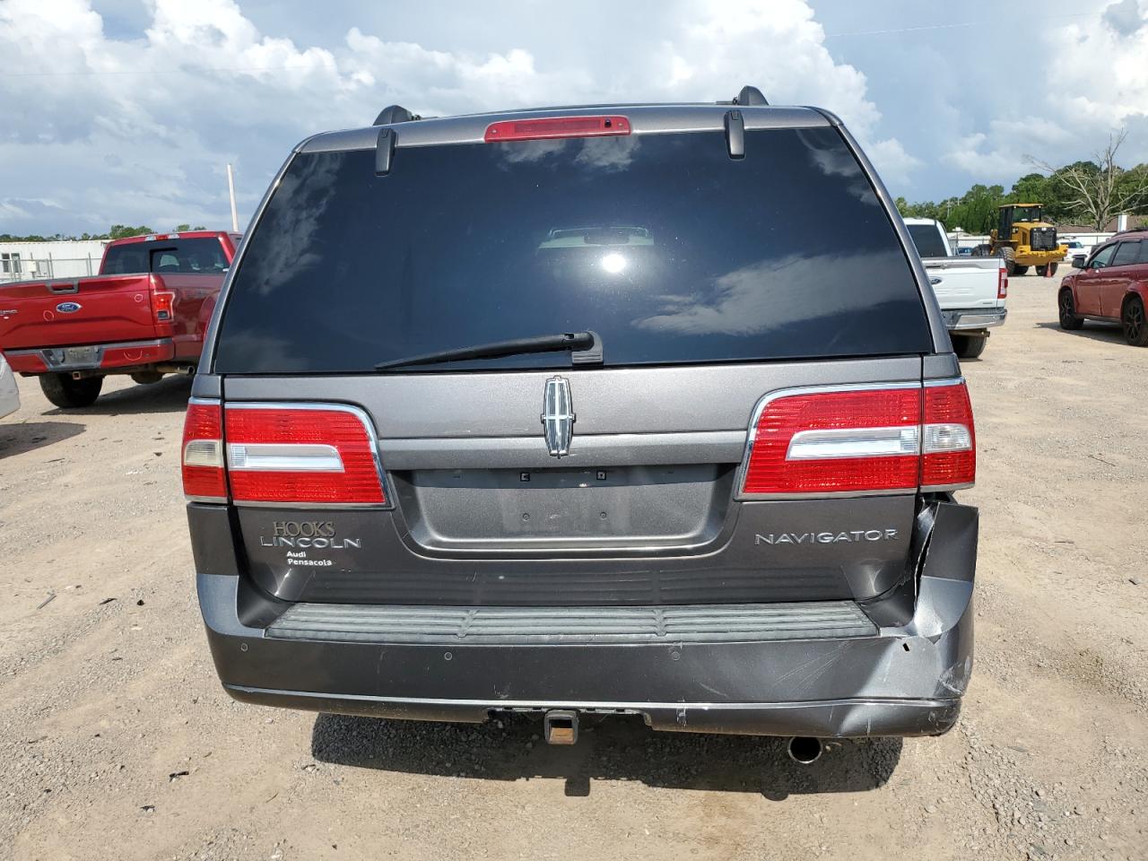 2010 Lincoln Navigator VIN: 5LMJJ2J58AEJ04949 Lot: 62190445
