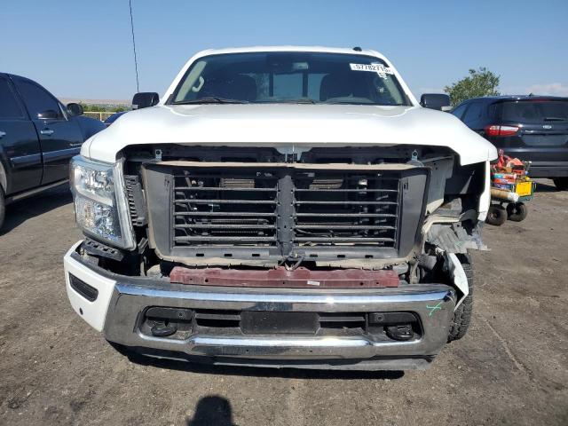  NISSAN TITAN 2020 White