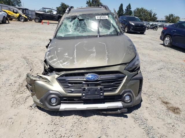  SUBARU OUTBACK 2024 Zielony