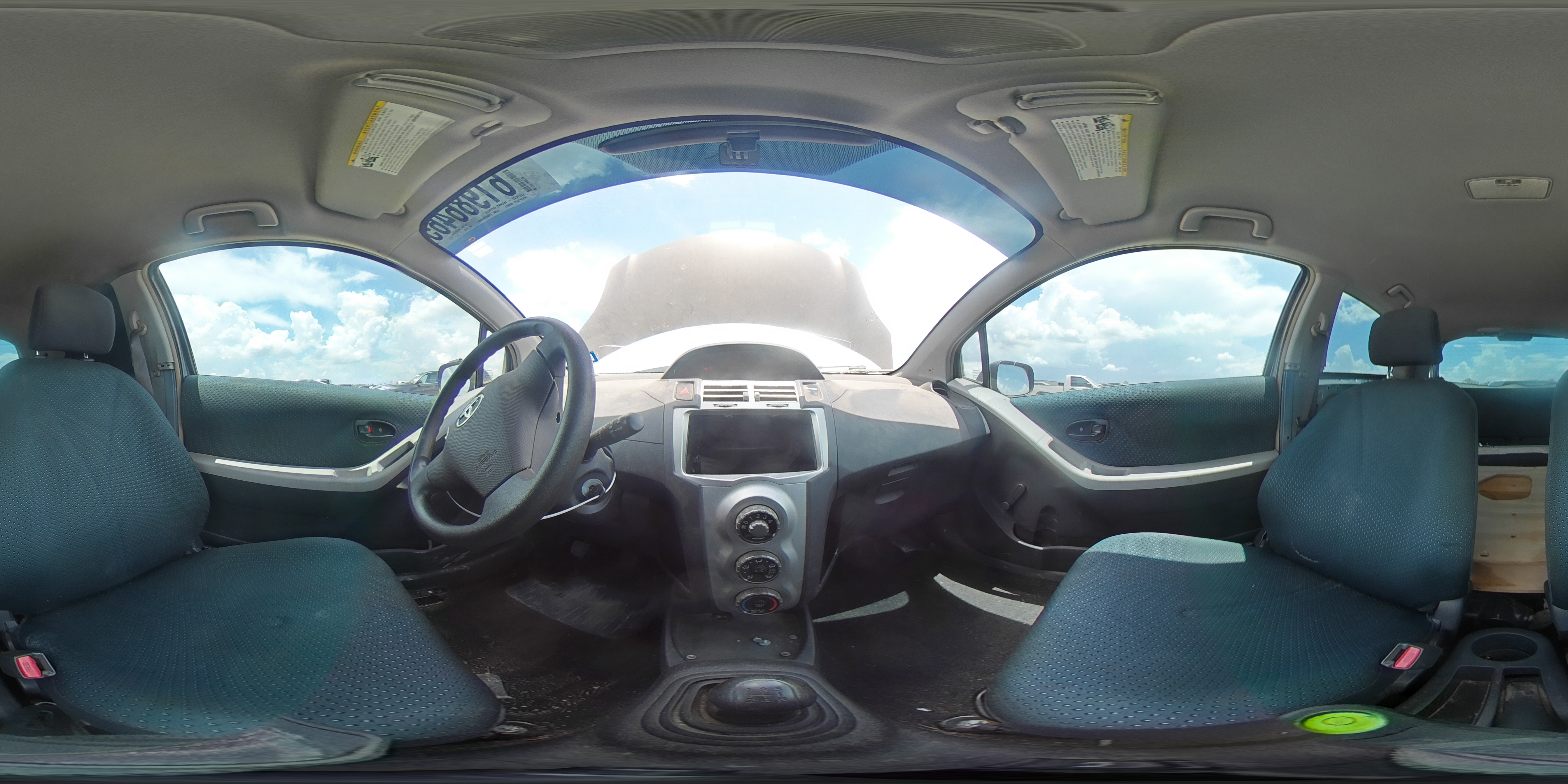 2008 Toyota Yaris VIN: JTDJT923285217782 Lot: 61986465
