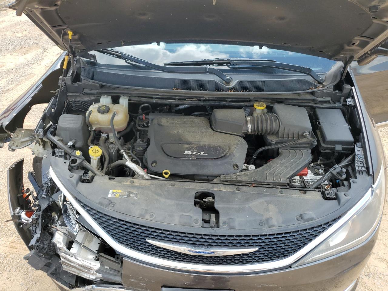 2018 Chrysler Pacifica Touring L VIN: 2C4RC1BG8JR188868 Lot: 68151215
