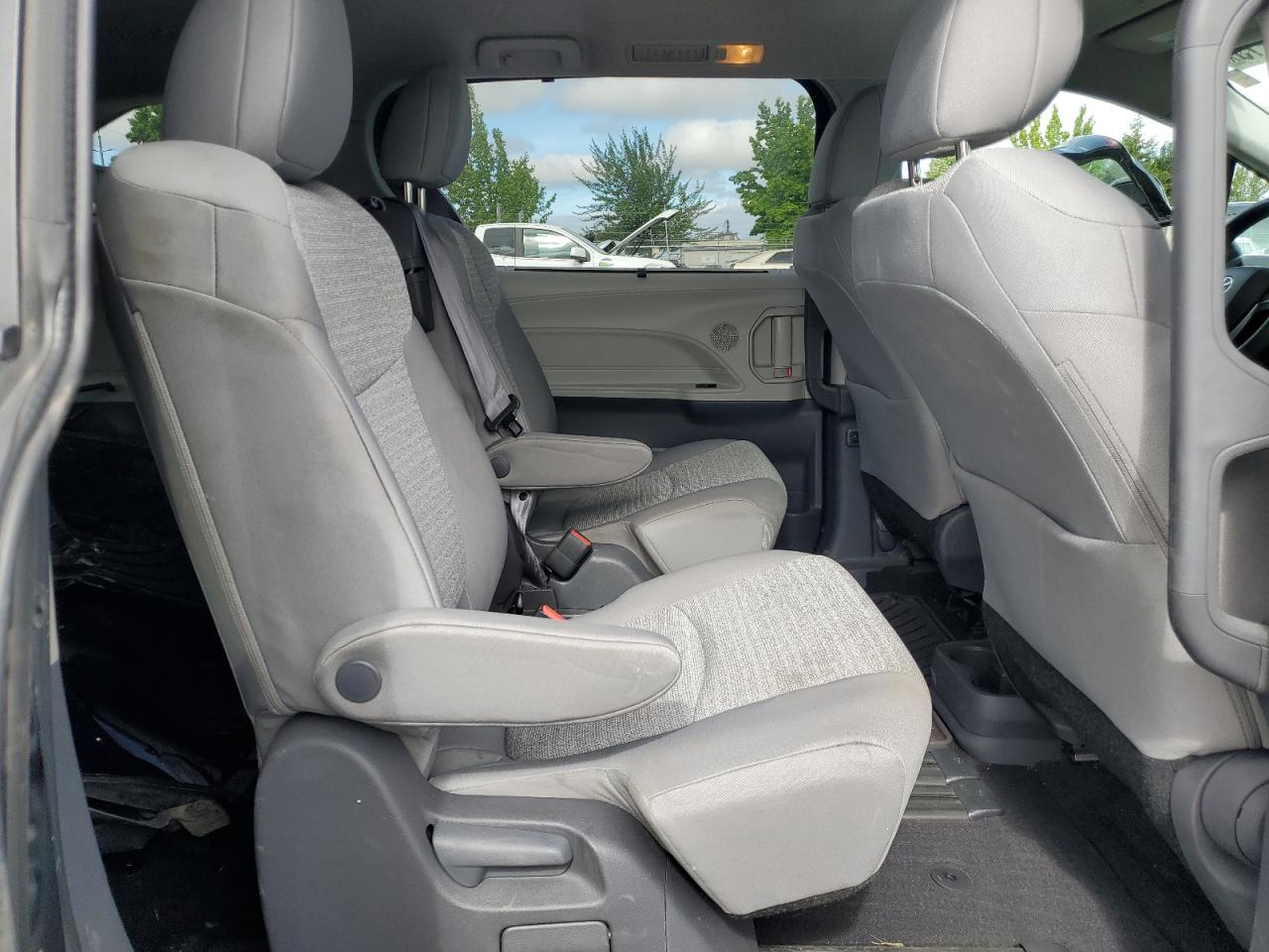 2021 Toyota Sienna Le VIN: 5TDKRKECXMS019929 Lot: 62516215