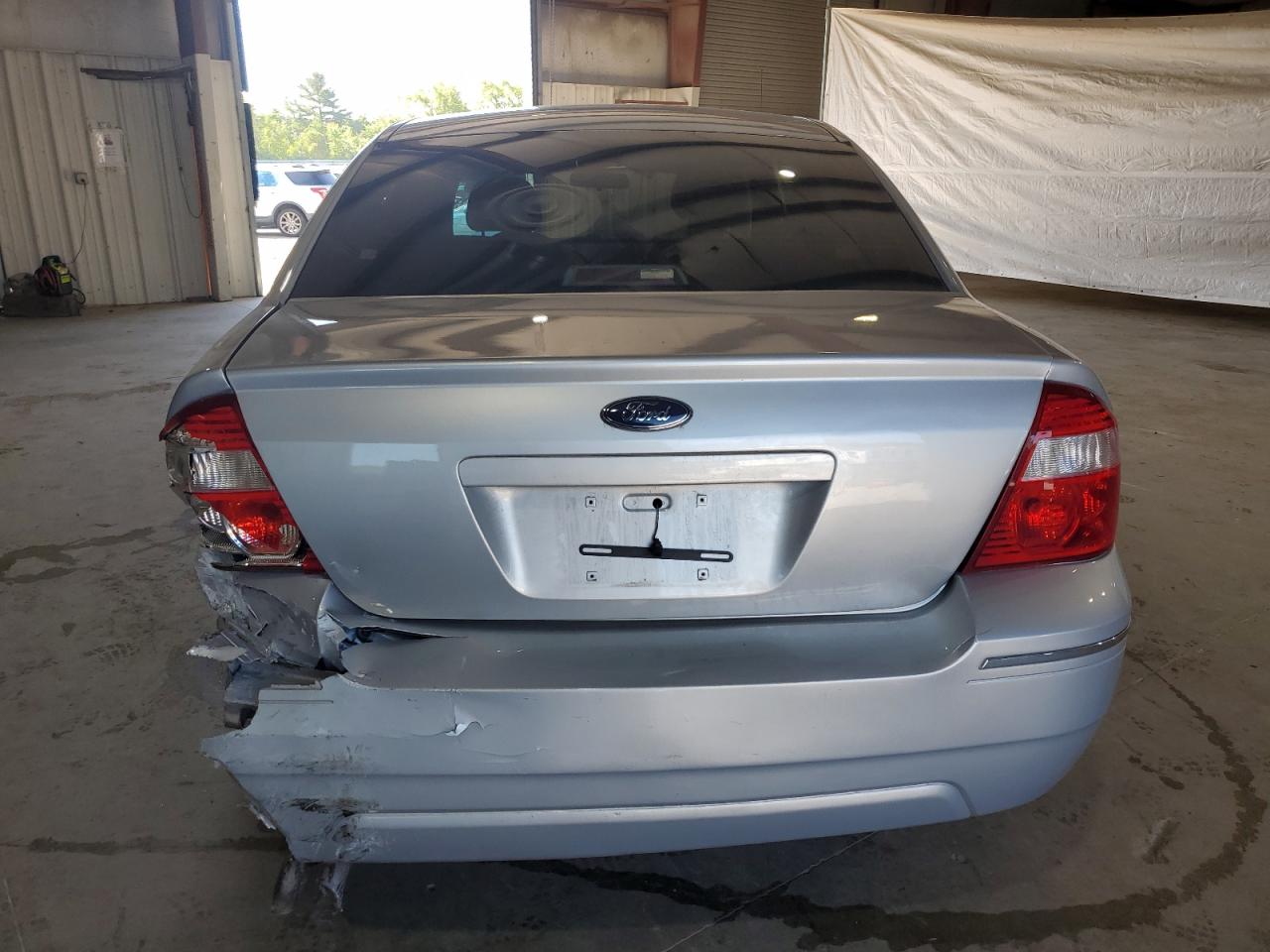 2005 Ford Five Hundred Se VIN: 1FAFP23135G154115 Lot: 61985465