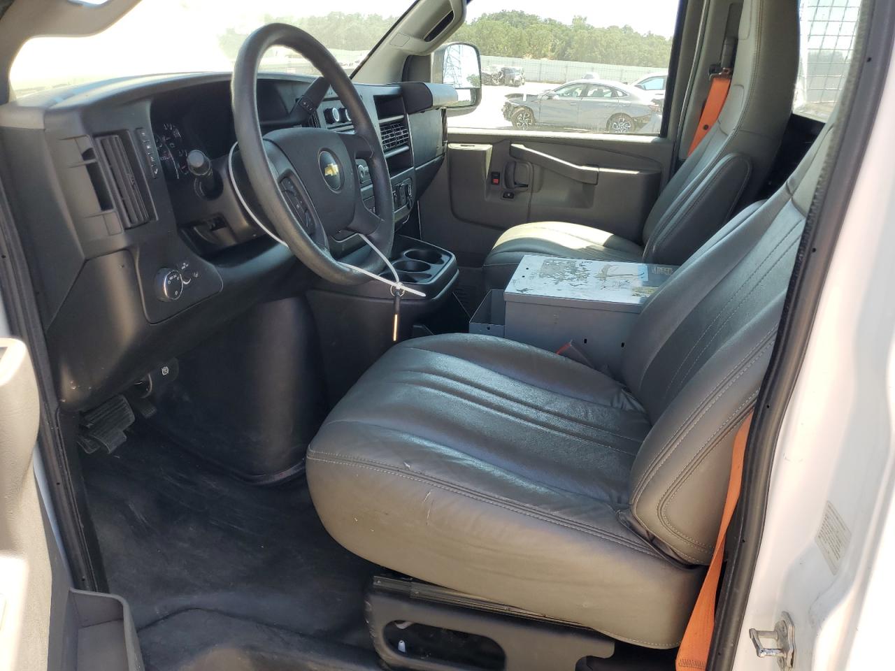 CHEVROLET EXPRESS 2018 VIN 1GCWGAFP9J1181238 zdjęcie 7