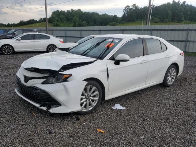  TOYOTA CAMRY 2019 Белы