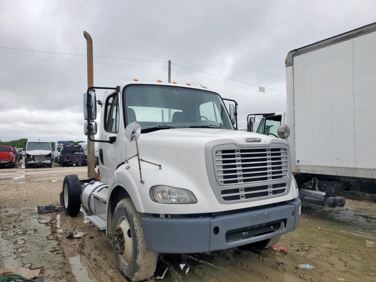 2015 Freightliner Business Class M2 Semi Truck na sprzedaż w Grand Prairie, TX - Minor Dent/Scratches