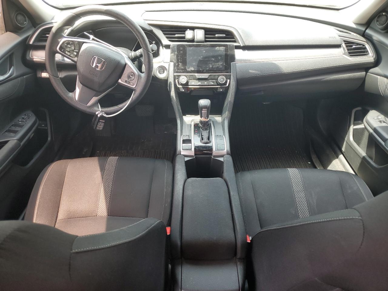 2HGFC2F8XJH008180 HONDA CIVIC 2018