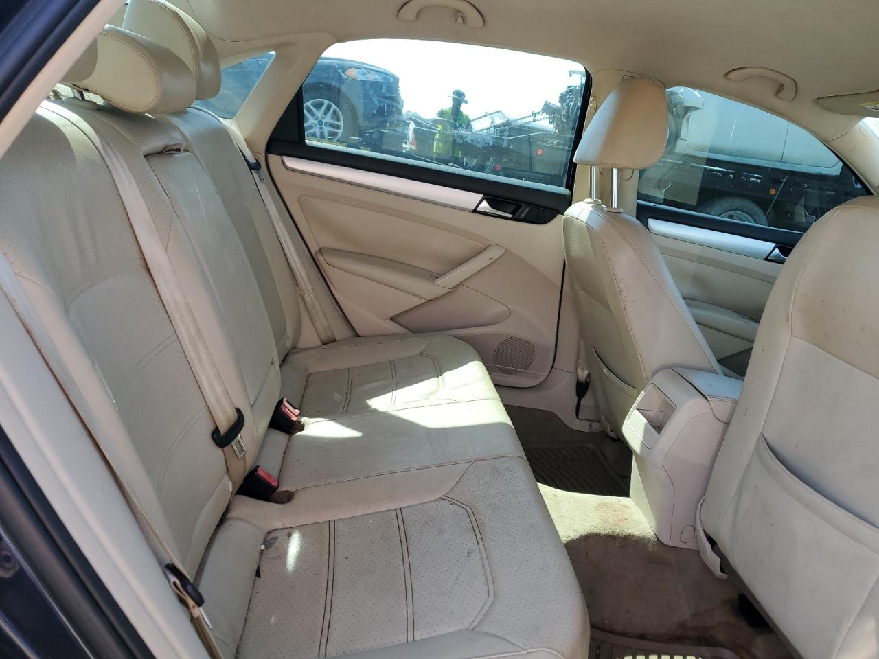 2012 Volkswagen Passat Se VIN: 1VWBP7A37CC105916 Lot: 61529485