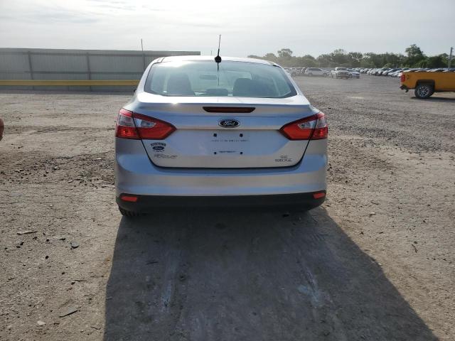  FORD FOCUS 2014 Srebrny