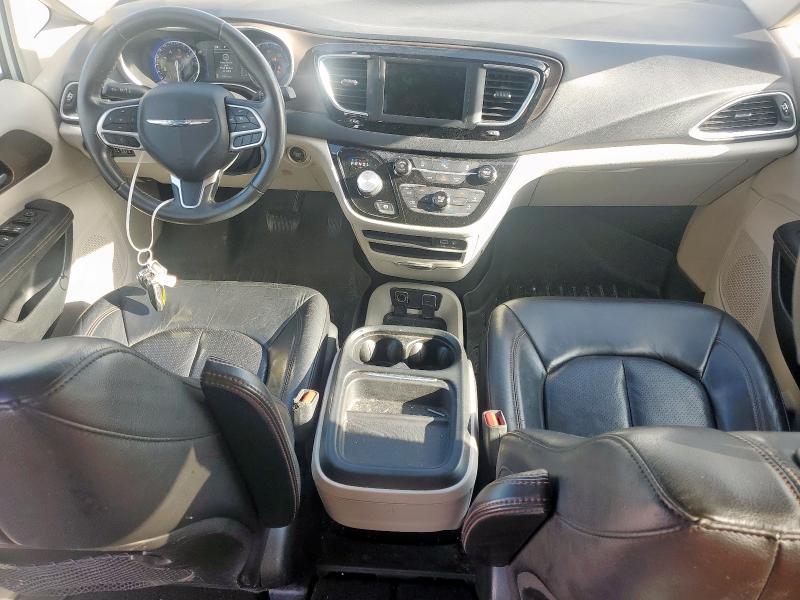  CHRYSLER PACIFICA 2018 Biały
