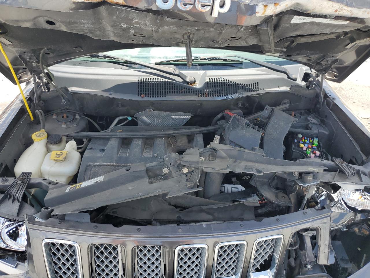 2016 Jeep Compass Latitude VIN: 1C4NJDEB8GD772432 Lot: 60860895