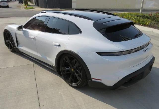  PORSCHE TAYCAN 2022 White