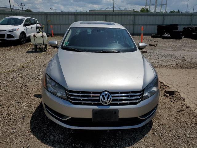  VOLKSWAGEN PASSAT 2012 Silver