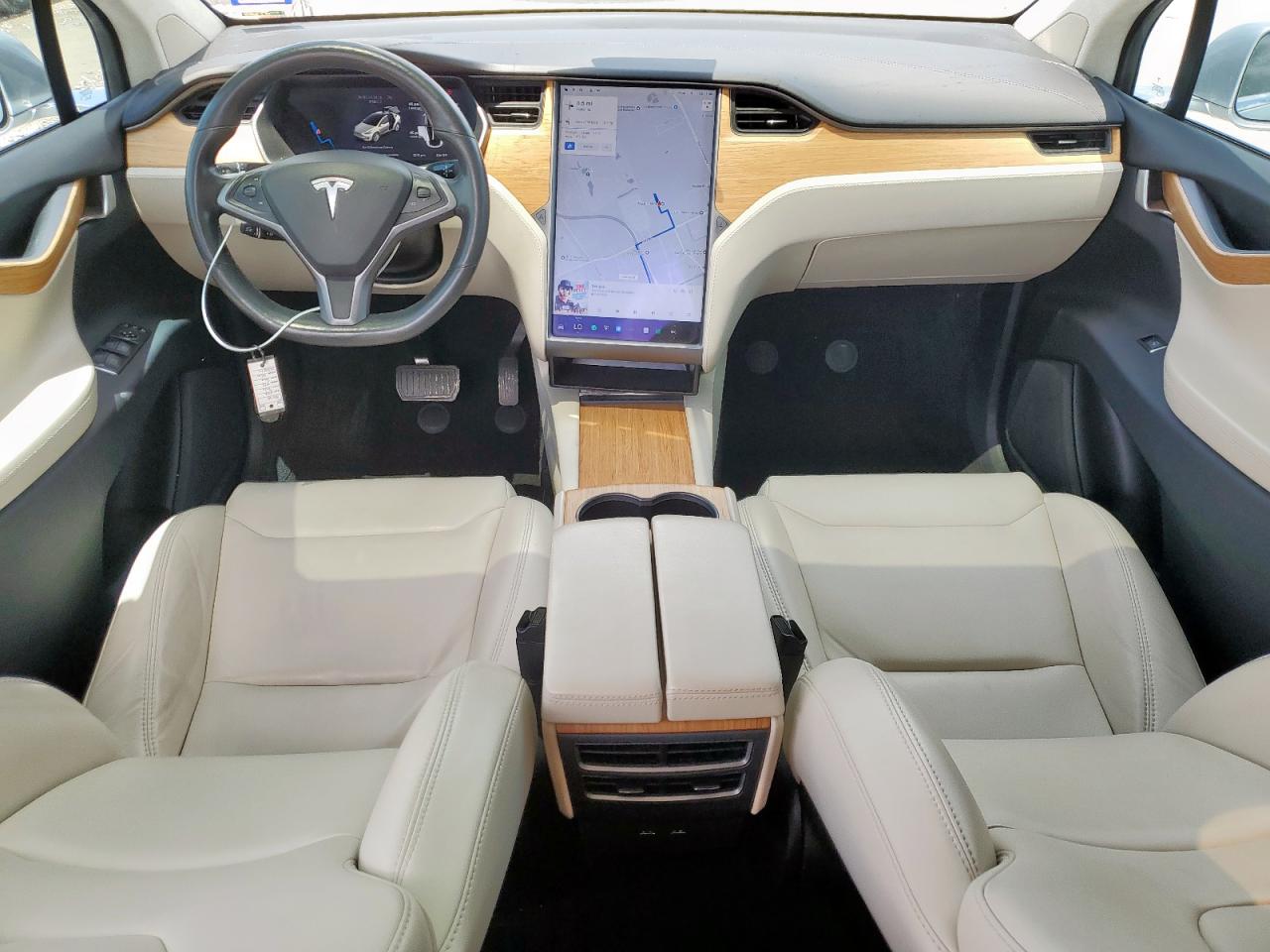 2018 Tesla Model X VIN: 5YJXCBE21JF113146 Lot: 61098625