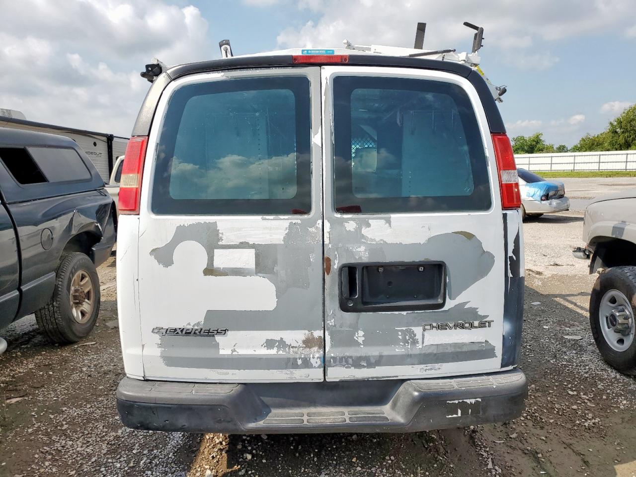 2006 Chevrolet Express G2500 VIN: 1GCGG25V461180757 Lot: 51241975