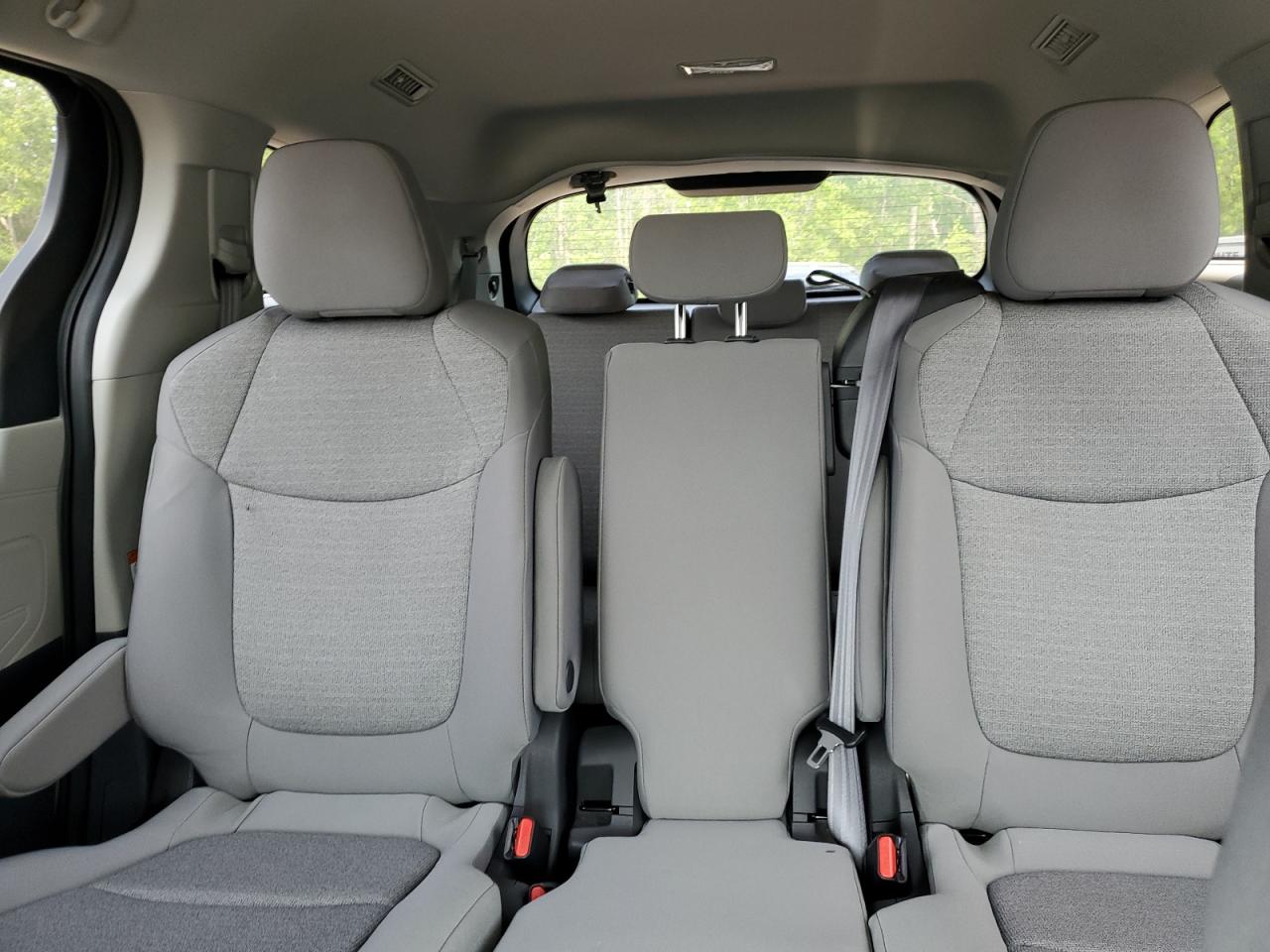 2021 Toyota Sienna Le VIN: 5TDGRKEC7MS071721 Lot: 58541505