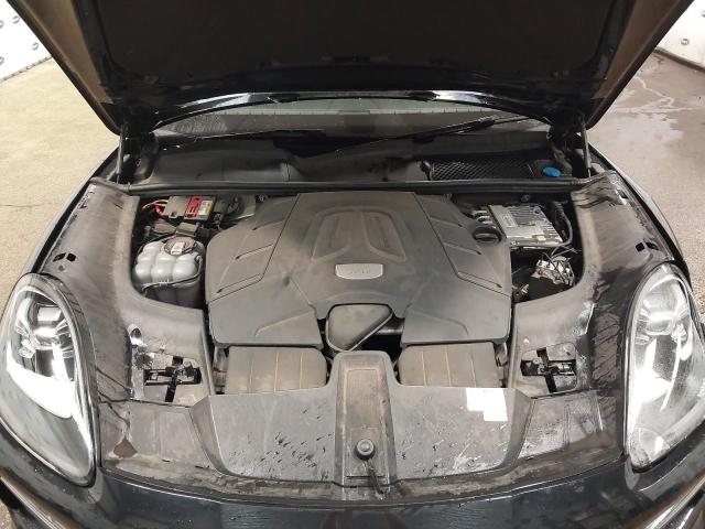 2019 PORSCHE CAYENNE V6