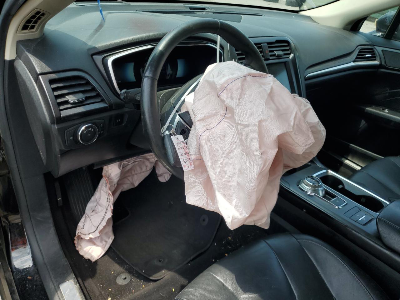 2019 Ford Fusion Titanium VIN: 3FA6P0SU1KR236140 Lot: 58621895
