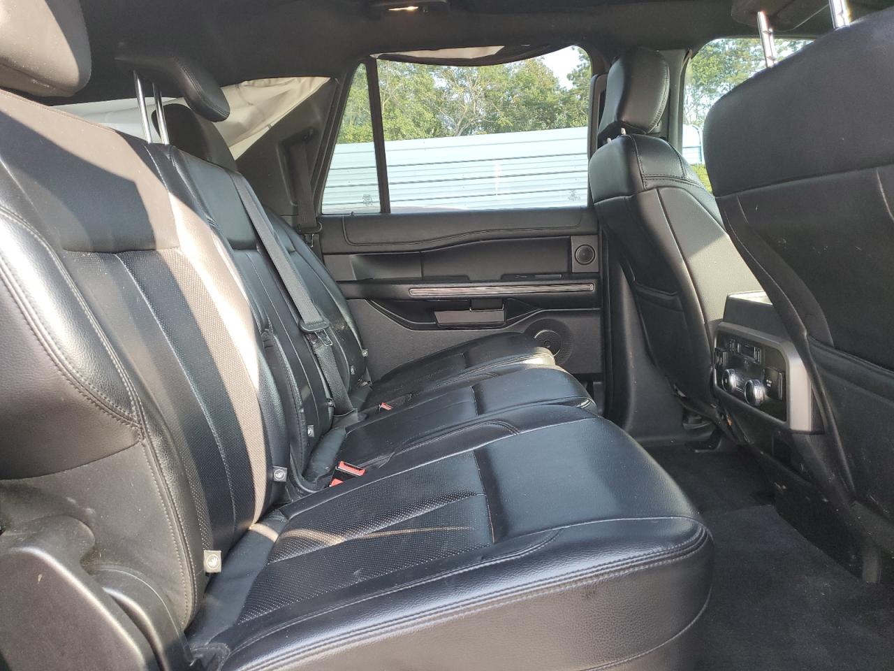 2019 Ford Expedition Max Xlt VIN: 1FMJK1HT1KEA54265 Lot: 62288295