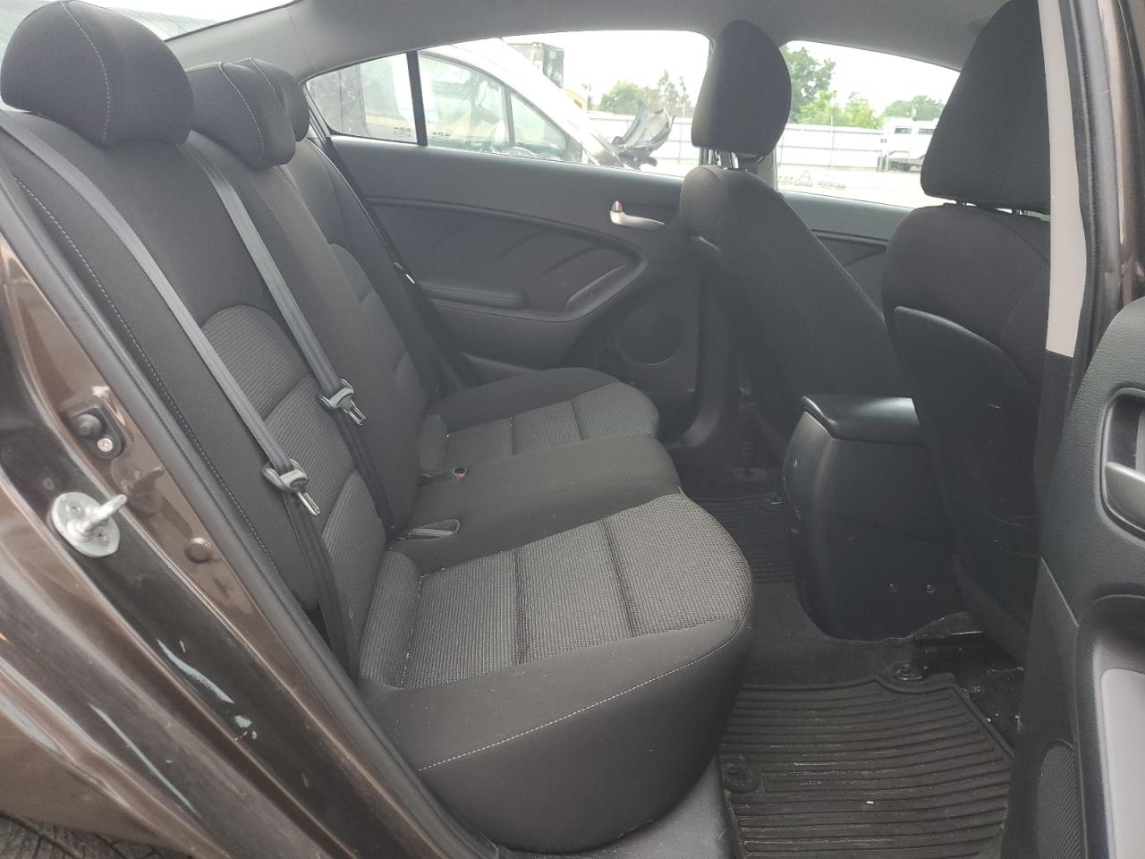 2017 Kia Forte Lx VIN: 3KPFK4A79HE017924 Lot: 62960475