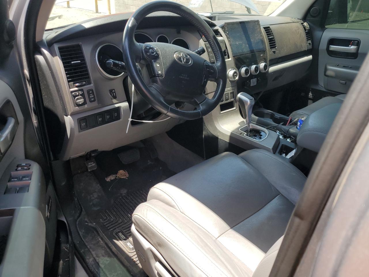 2010 Toyota Sequoia Limited VIN: 5TDJW5G12AS024135 Lot: 61840125