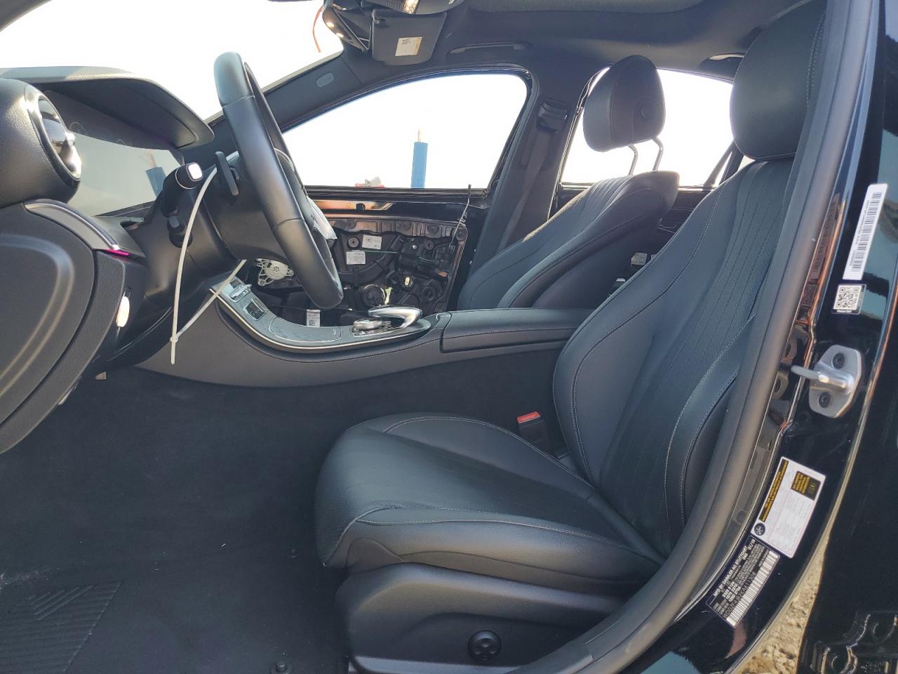 2019 Mercedes-Benz E 300 VIN: WDDZF4JB2KA611308 Lot: 62655895
