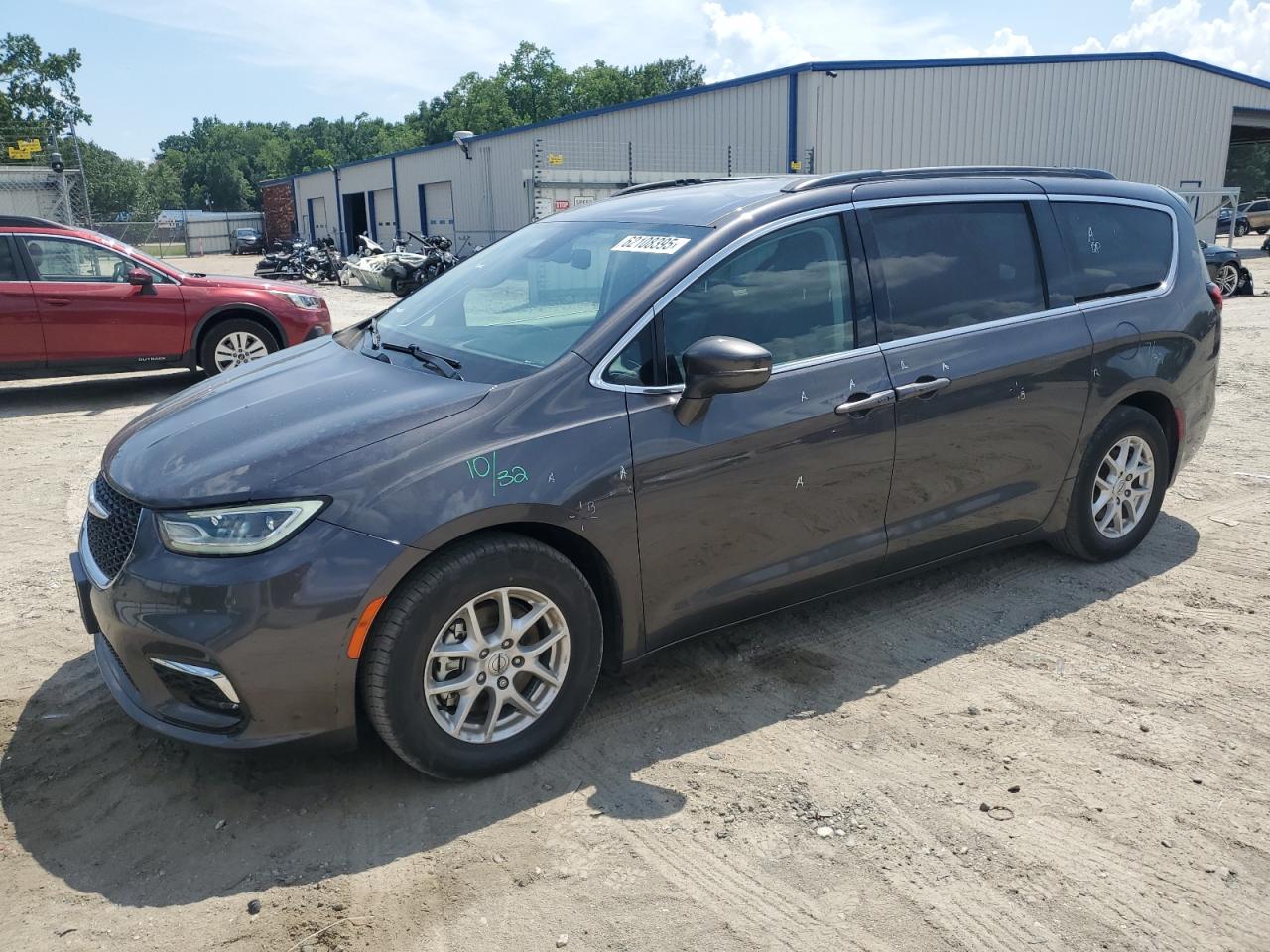 2022 Chrysler Pacifica Touring L VIN: 2C4RC1BG1NR107103 Lot: 62108395