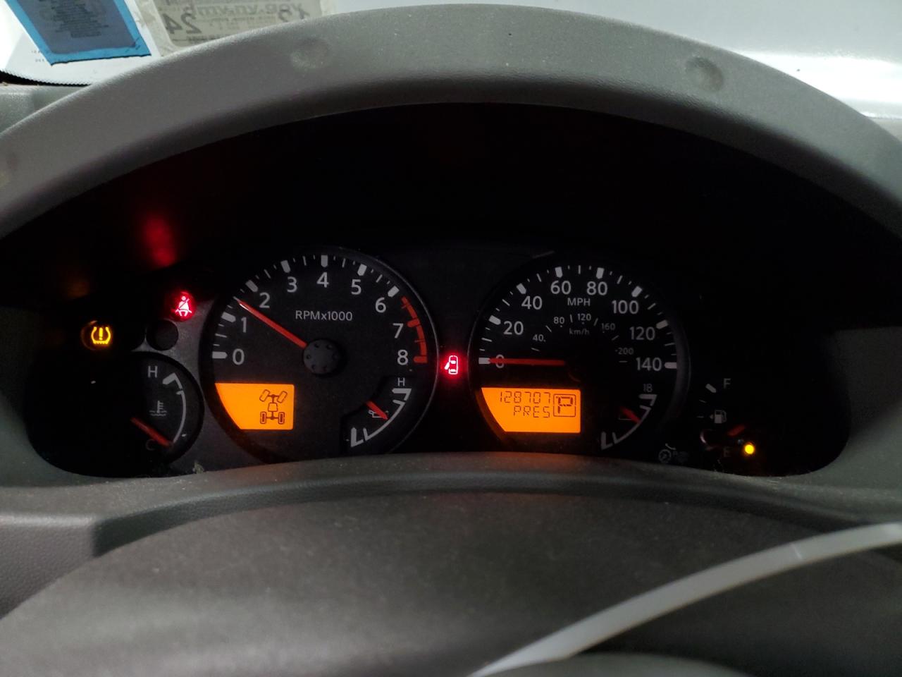 NISSAN FRONTIER 2014 VIN 1N6AD0EV0EN765620 photo 9