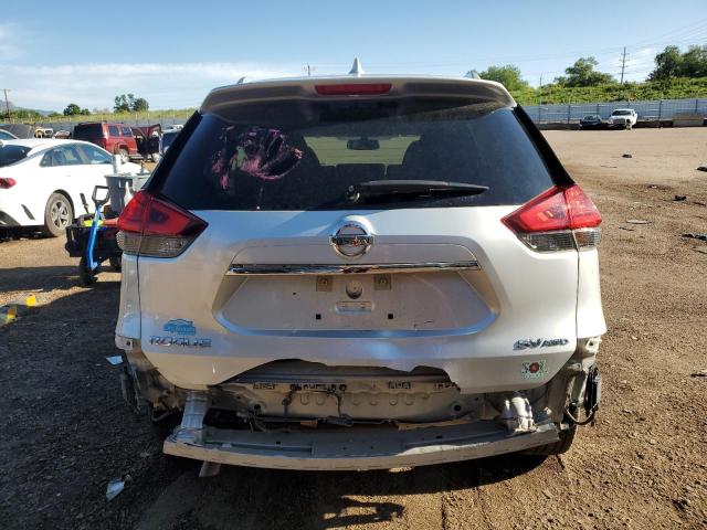  NISSAN ROGUE 2017 Серебристый