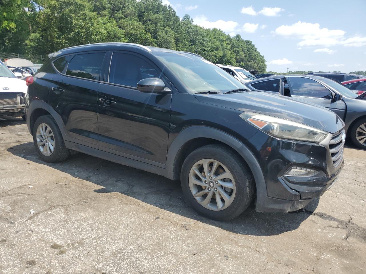 HYUNDAI TUCSON 2016 VIN KM8J33A40GU060180 фото 4