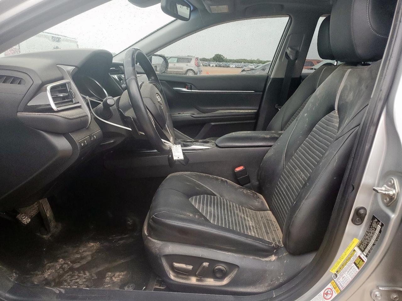 2018 Toyota Camry L VIN: 4T1B11HK0JU023169 Lot: 63199455