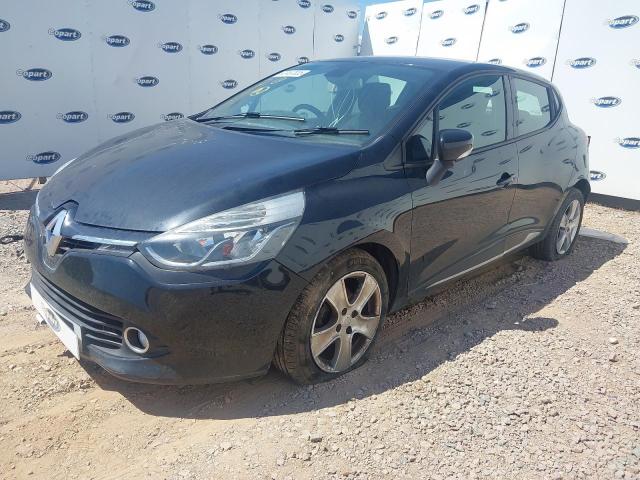 RENAULT CLIO D-QUE 2015