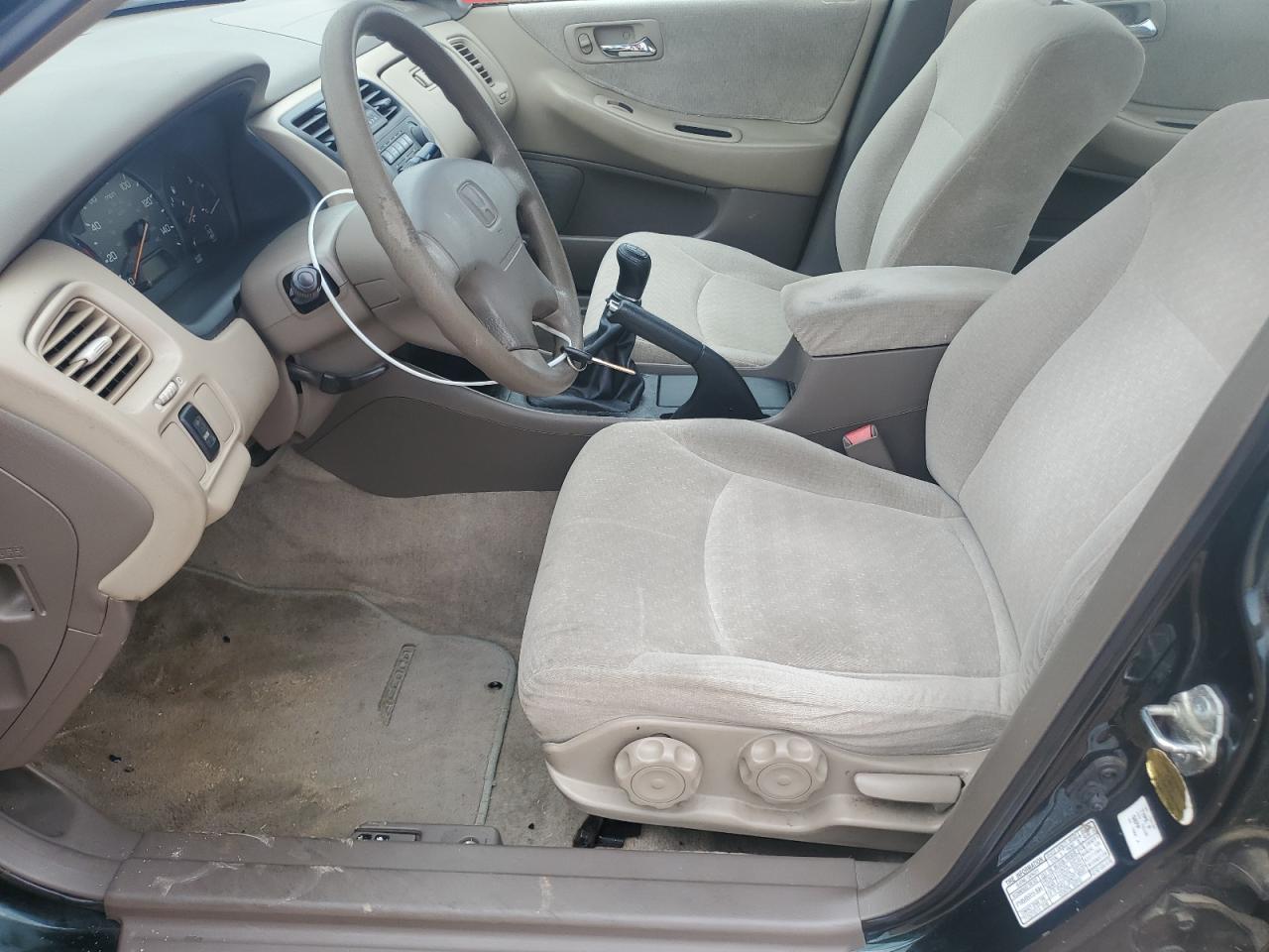 2001 Honda Accord Lx VIN: 1HGCG55411A122378 Lot: 61078445