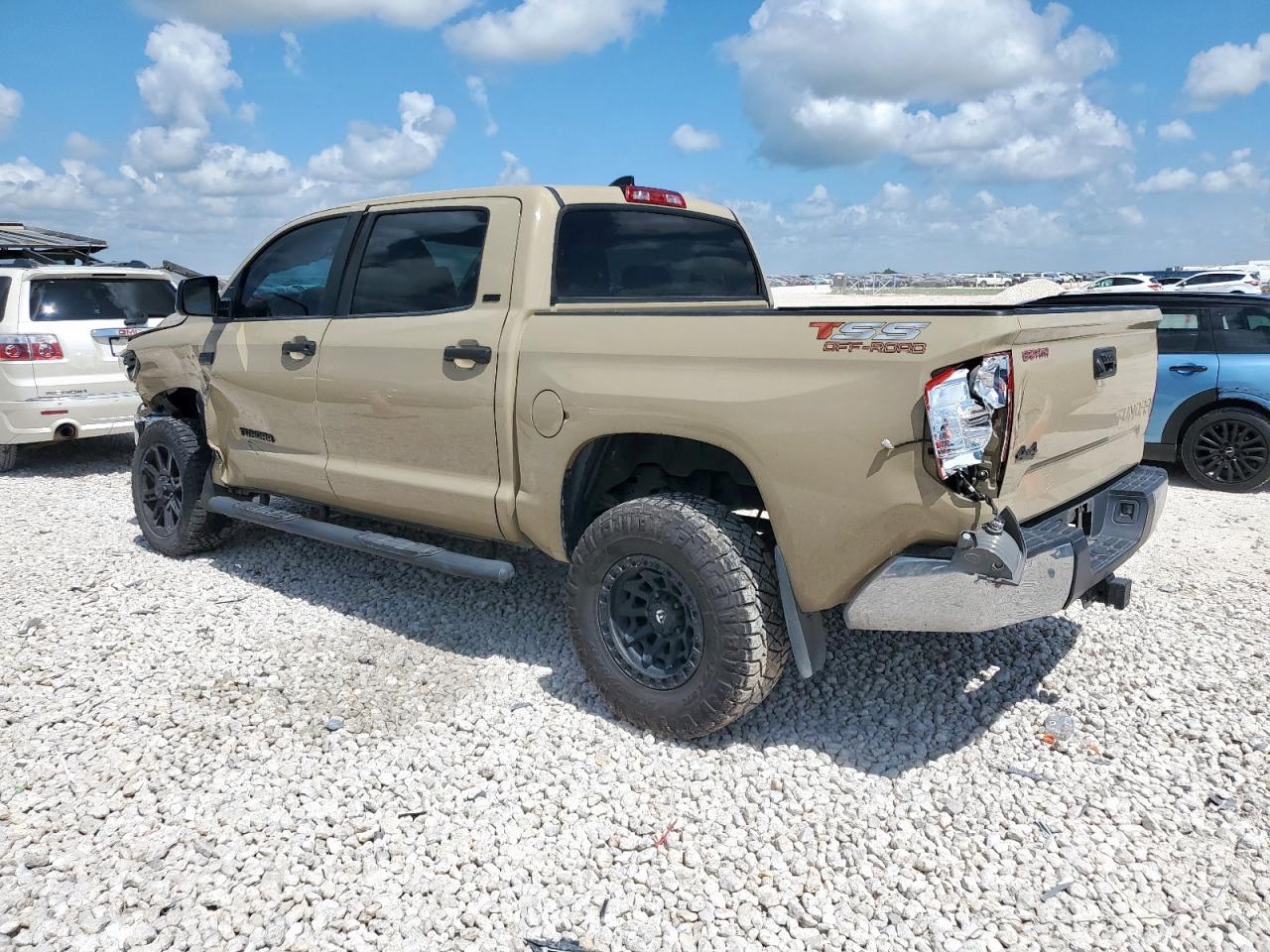 TOYOTA TUNDRA 2020 VIN 5TFDY5F11LX902255 photo 2