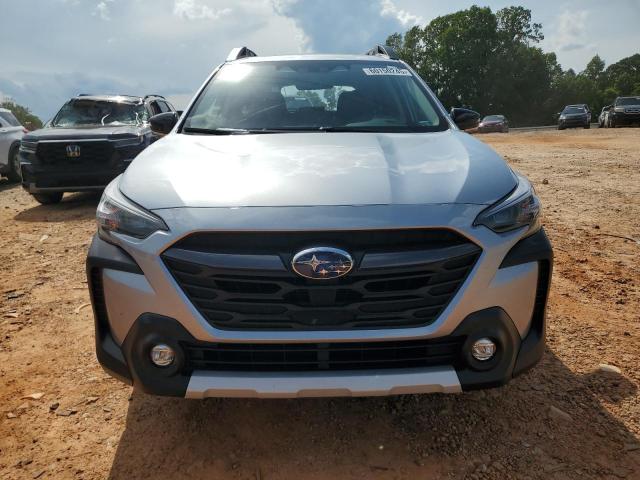  SUBARU OUTBACK 2023 Srebrny