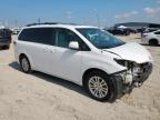 2013 Toyota Sienna Xle for Sale in Houston, TX - Front End