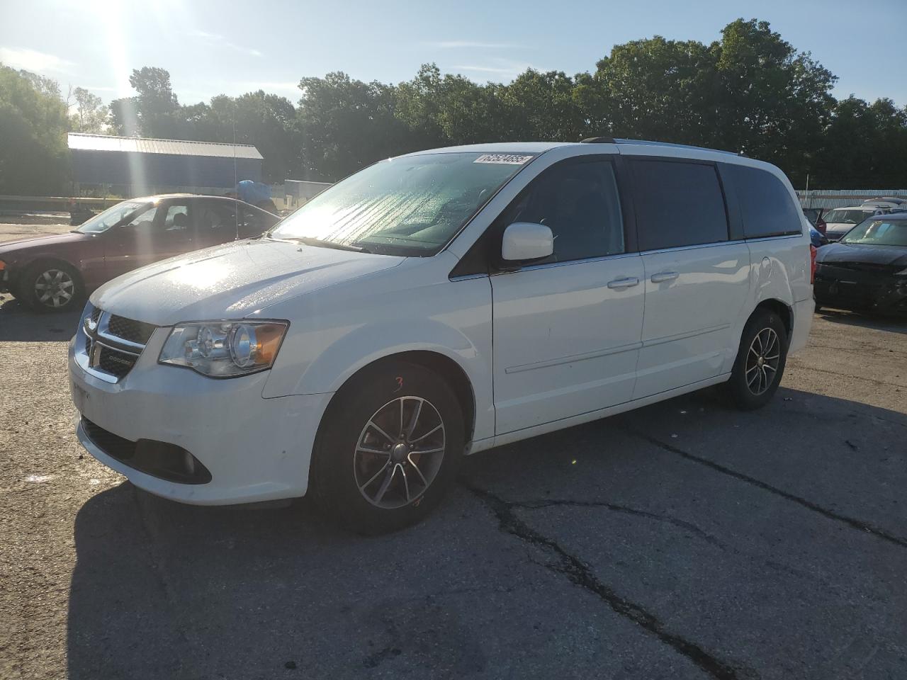 DODGE CARAVAN 2017 VIN 2C4RDGCG1HR685334